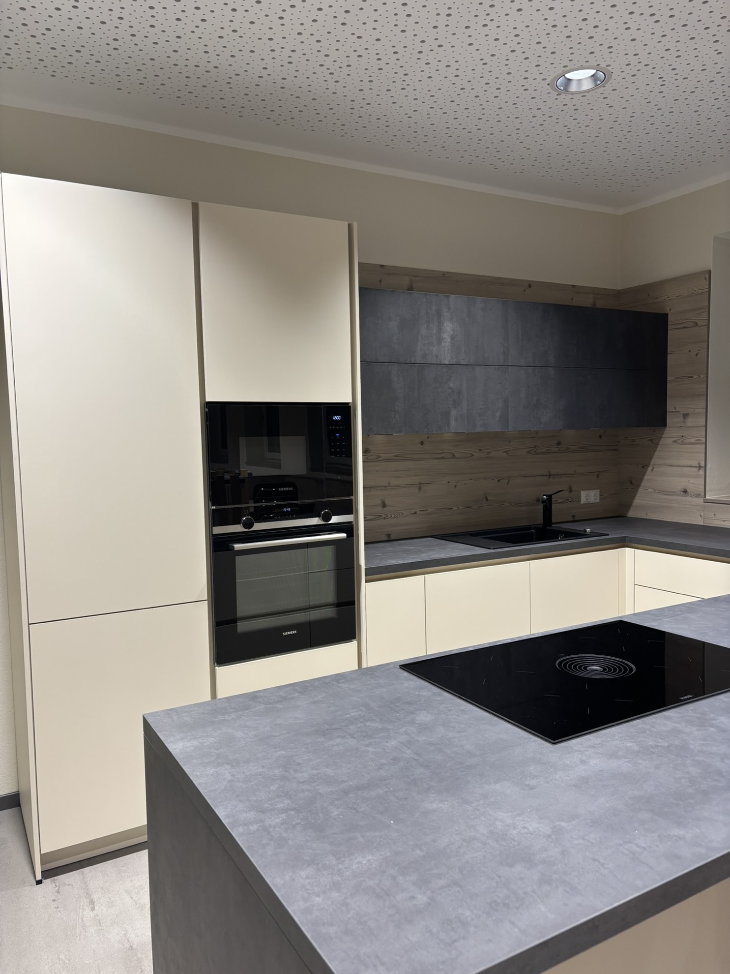 Christophorus Frauenkirchen Stützpunkt - Detail 4